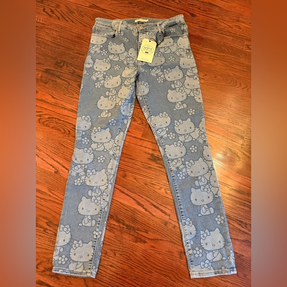 Levi's | Jeans | Nwt Levis Custom Hello Kitty Jeans | Poshmark